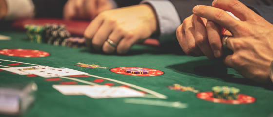 Strategjitë më të mira dhe më të këqija të gjetura në lojtarët e kazinosë